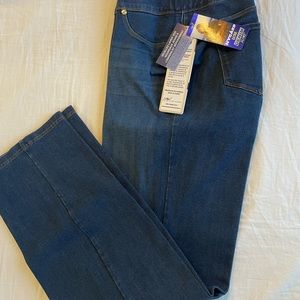 Nygard Luxe Denim Slims Jeans Straight Leg , M (10-12) New with Tags